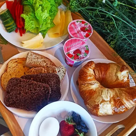 Hannaksen Tila - Tentsiles Korpo